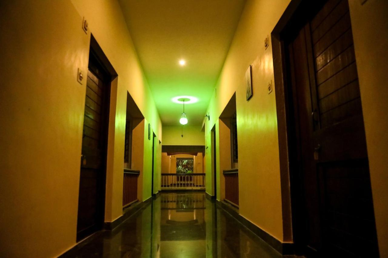 Ram Guest House Pondicherry Exteriör bild